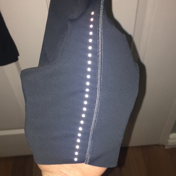 lululemon athletica Fast and Free 25” Grey Tights - Picture 7 of 10